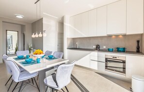 Fridge, microwave, stovetop, dishwasher - Luxurious home in Glavina Donja (Glavina Donja)