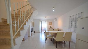Unclassified image, 3 of 15, button - Apartment Marjolovic 1 (Njivice)