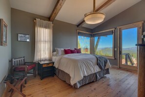 5 slaapkamers, een strijkplank/strijkijzer, gratis wifi, beddengoed