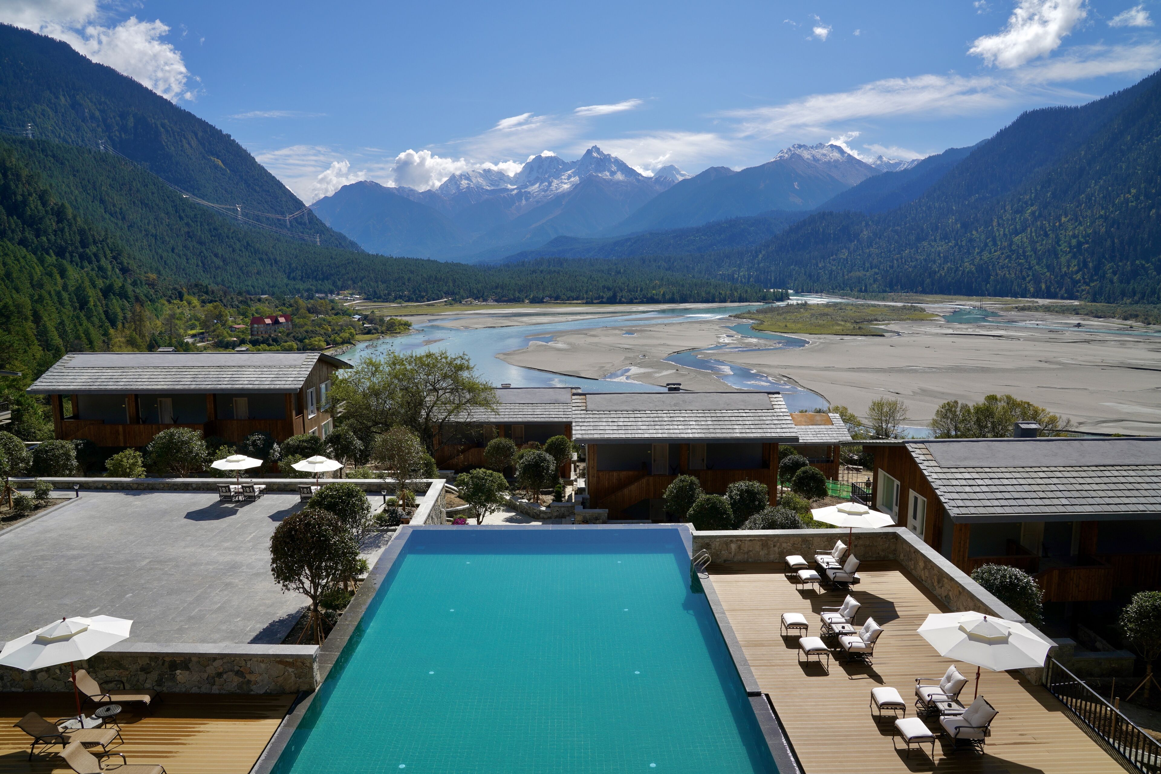 Alberca al aire libre por temporada 