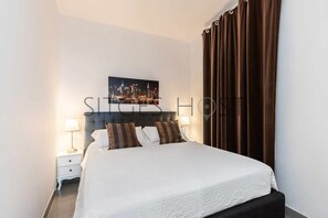 1 chambre, fer et planche à repasser, Wi-Fi, draps fournis