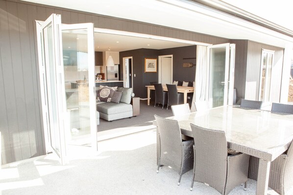 Premier House | Living area - Ra Whenua (Twizel)