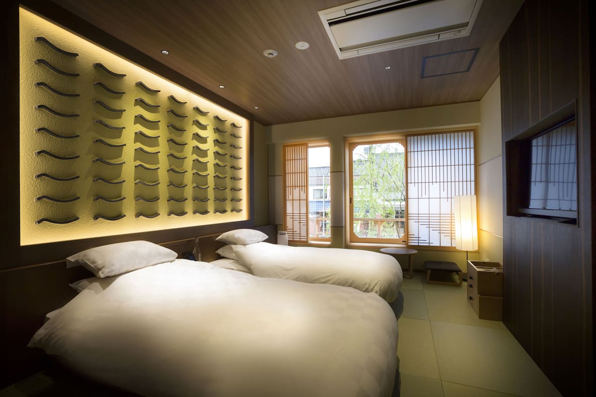 kasuga | In-room safe, iron/ironing board, free WiFi, bed sheets