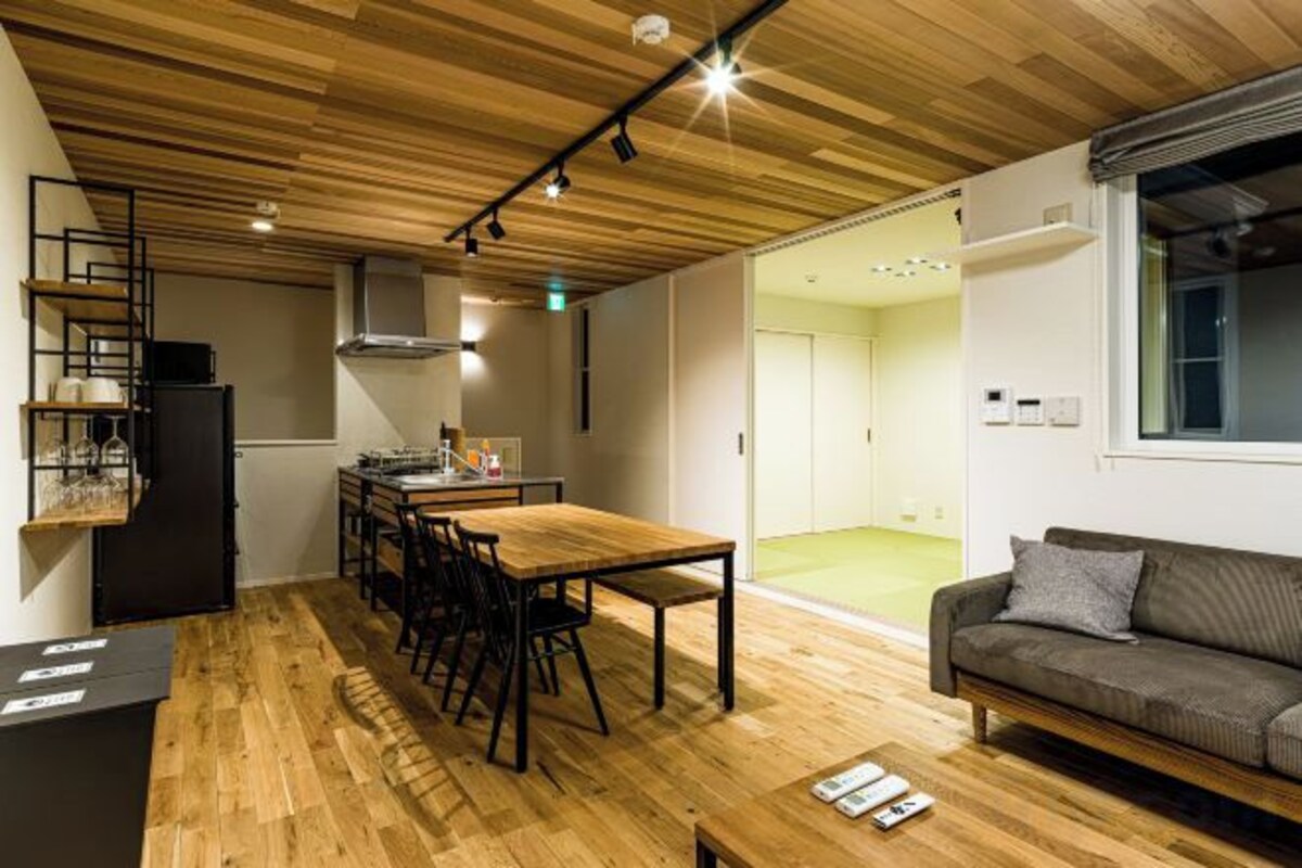 Room 1