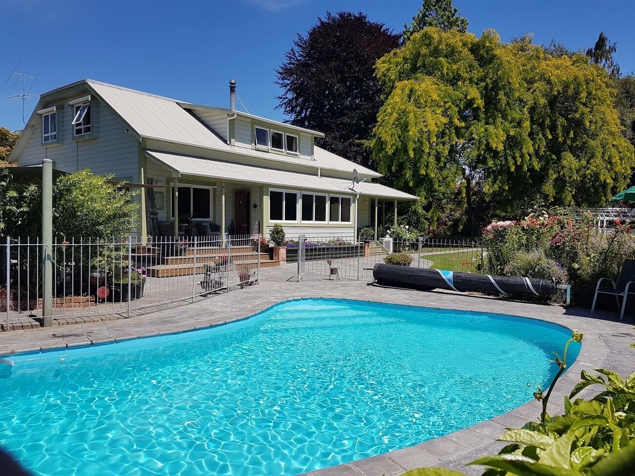 Seasonal outdoor pool