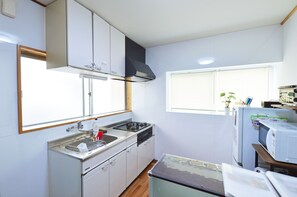 Chateau TIIDA 101 | Private kitchenette | Stovetop - Chateau TIIDA 1F (Naha)