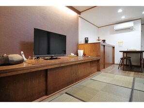 Private Vacation Home | 2 bedrooms, minibar, desk, blackout curtains - Funhouse Katsuragawa (Kyoto)