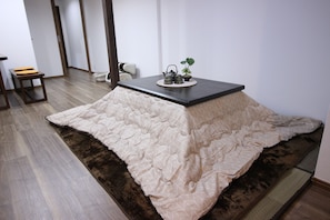 經濟單棟房屋, 多間臥室, 廚房 (Private Vacation Home) | 客廳 | 平面電視、玩具