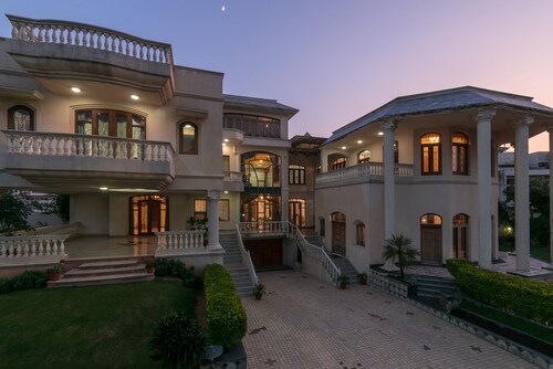 Krishnalaya Mansion By Vista Rooms