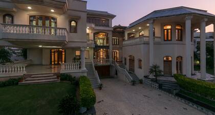 Krishnalaya Mansion By Vista Rooms