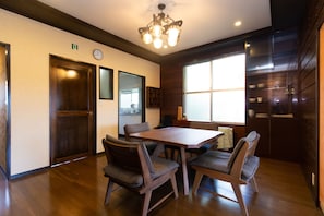 2 Bedrooms Villa | Living area | TV