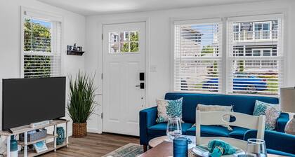 Highly Rated Beach House 3.5 Blocks to Beach & Main St. | 6 Badges, Patio, Grill
