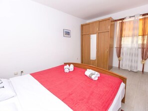 1 bedroom, Internet