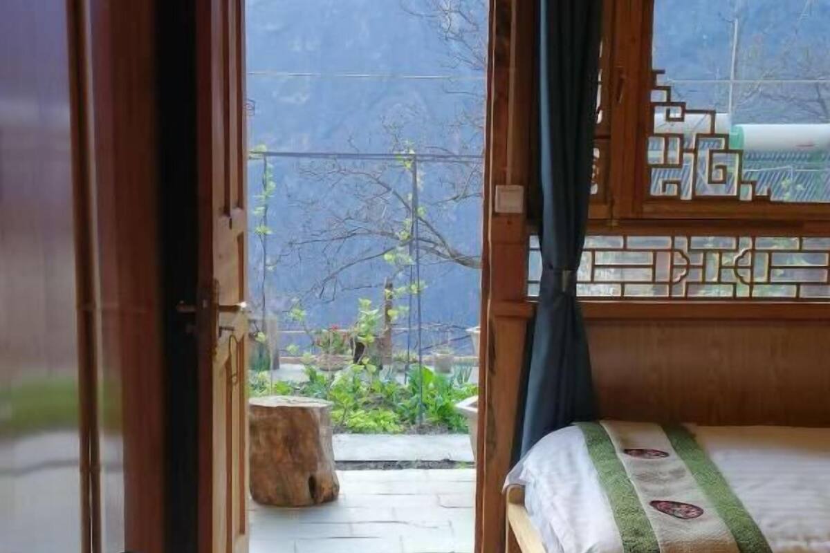 Standard Twin Room, Private Bathroom | Free WiFi, bed sheets