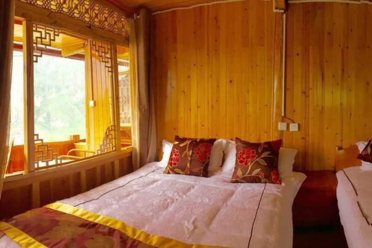 Single Room, Mountain View | 1 bedroom, desk, soundproofing, free WiFi