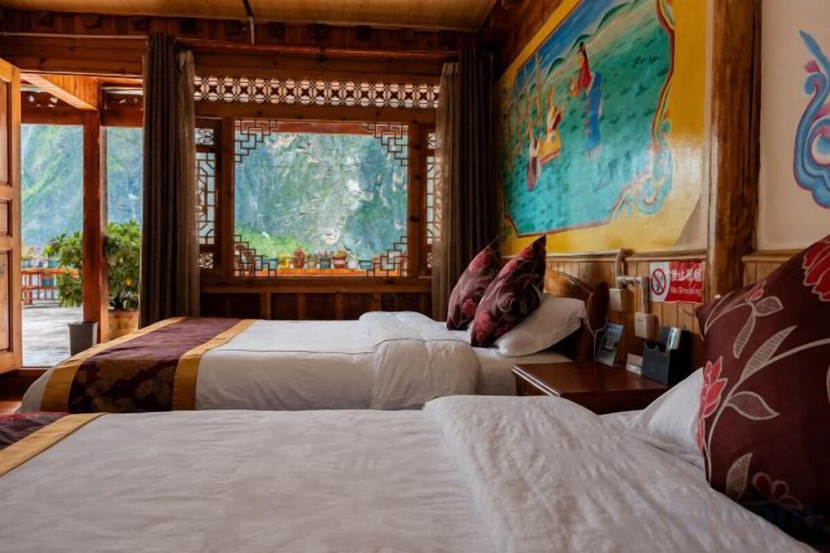 Escritorio, insonorización, wifi gratis y ropa de cama 