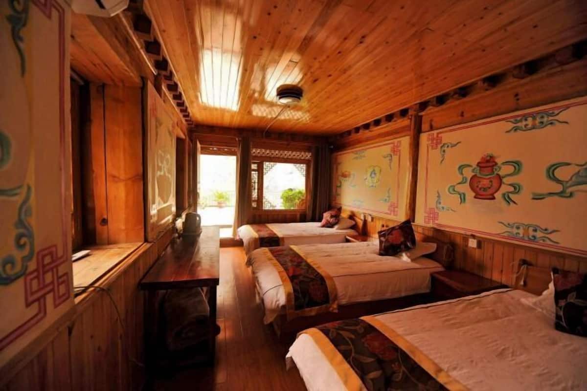 1 bedroom, desk, soundproofing, free WiFi