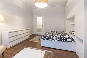 Deluxe appartement | 1 slaapkamer, een bureau, een laptopwerkplek, verduisterende gordijnen