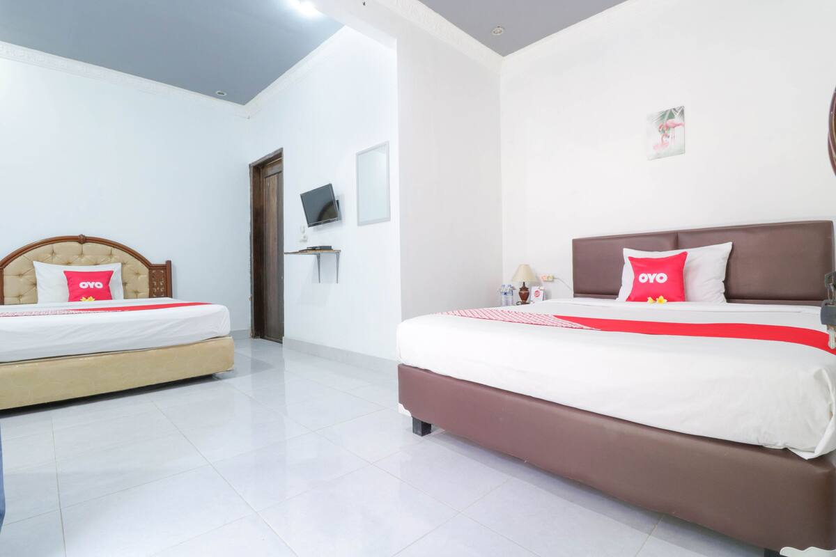 Standard Twin Room | 1 bedroom, desk, free WiFi, bed sheets