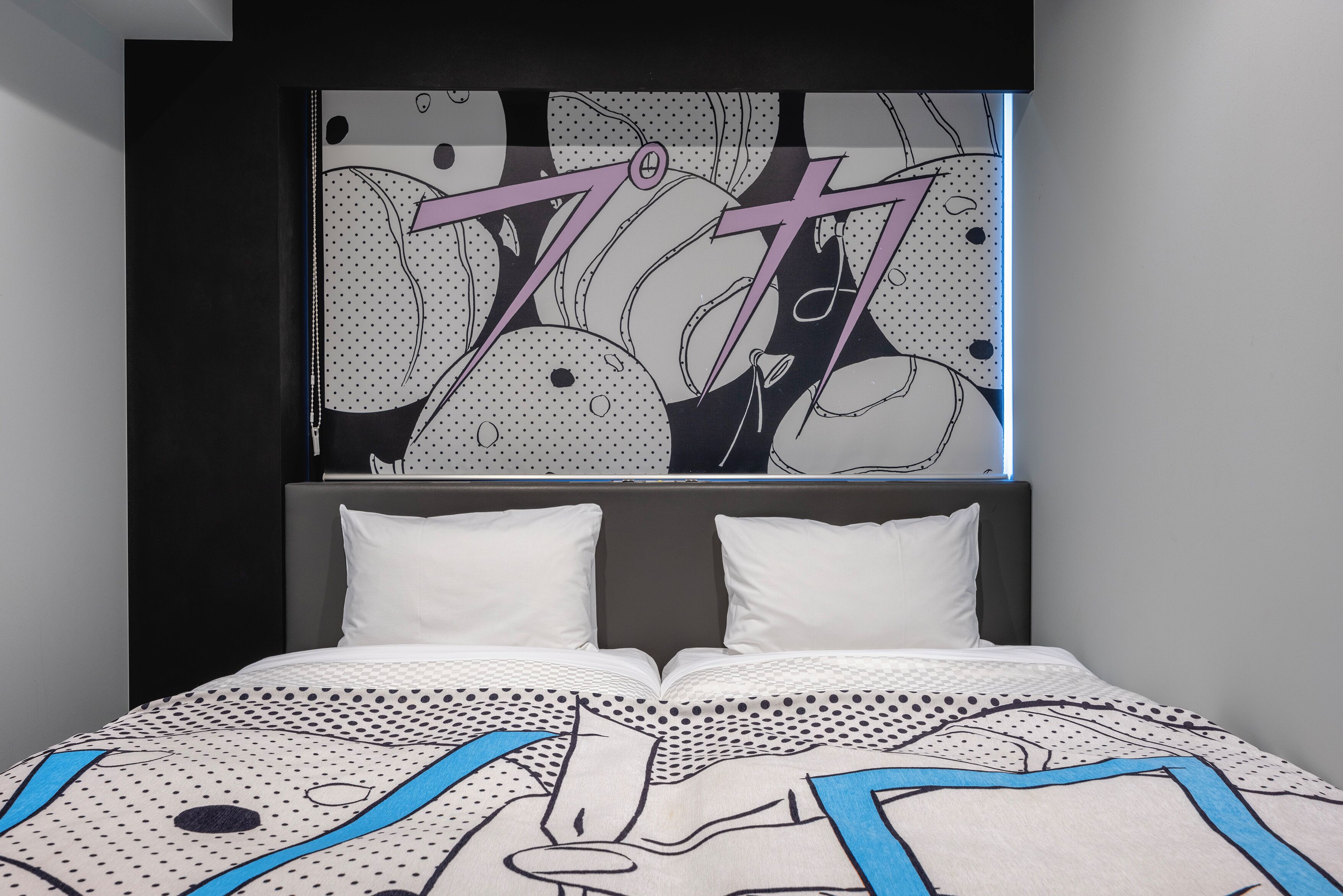 hollywood twin room | 2 bedrooms, iron/ironing board, free wifi, bed sheets