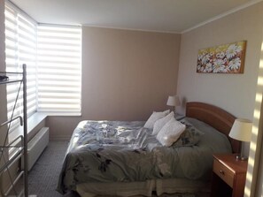 3 bedrooms, bed sheets