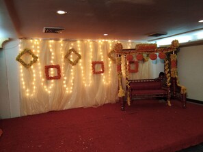 Banquet hall - Hotel Surya (Vadodara)