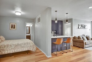1 bedroom, Internet, bed sheets