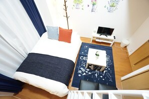 Classic Apartment, 1 Bedroom, Private Bathroom, City View | 1 bedroom, desk, laptop workspace, free WiFi - Apartment Y Hakuyu Motomachi Namba (Osaka)