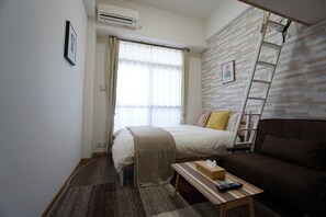 City Quadruple Room, 1 Bedroom, Kitchen, City View | Interior - Apartment Y Hakuyu Motomachi Namba (Osaka)