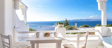 House, 1 Bedroom (2) | Balcony