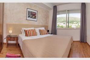 Apartment, 1 Schlafzimmer | Zimmersafe, Schreibtisch, Verdunkelungsvorhänge, schallisolierte Zimmer
