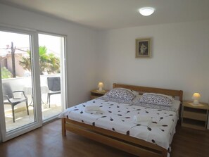 2 bedrooms, internet