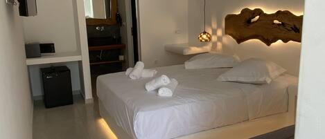 Deluxe-Doppelzimmer | 1 Schlafzimmer, Zimmersafe, Bügeleisen/Bügelbrett, kostenloses WLAN