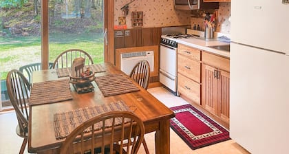 Cheerful Condo w/ Private Patio, Shared Tennis, Basketball, and Game Room