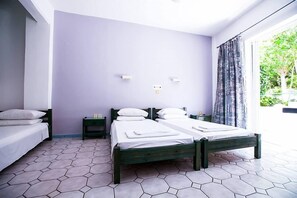 In-room safe, laptop workspace, soundproofing, iron/ironing board - Julia Apartments (Rethymno)