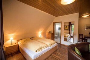 Apartment (Mosel) | 1 bedroom, soundproofing, free cribs/infant beds, free WiFi - Weingut Peifer (Traben-Trarbach)
