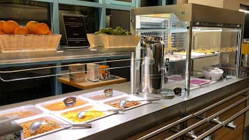 Free daily continental breakfast
