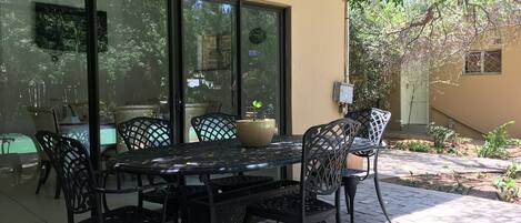 Área de parrillas y picnic