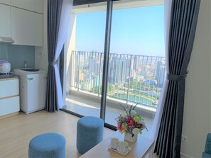 Estudio | Sala de estar | Una Smart TV