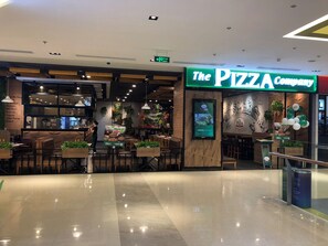 Dining - D'capitale Apartments (Hanoi)