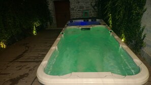 Baignoire à remous extérieure