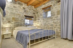 3 Schlafzimmer, Bügeleisen/Bügelbrett, WLAN, Bettwäsche