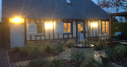 Le Clos-Masure de Béatrice, a refined home overlooking a beautiful garden.