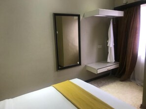 Habitació doble executiva | Decoració individual, mobiliari individual i escriptori