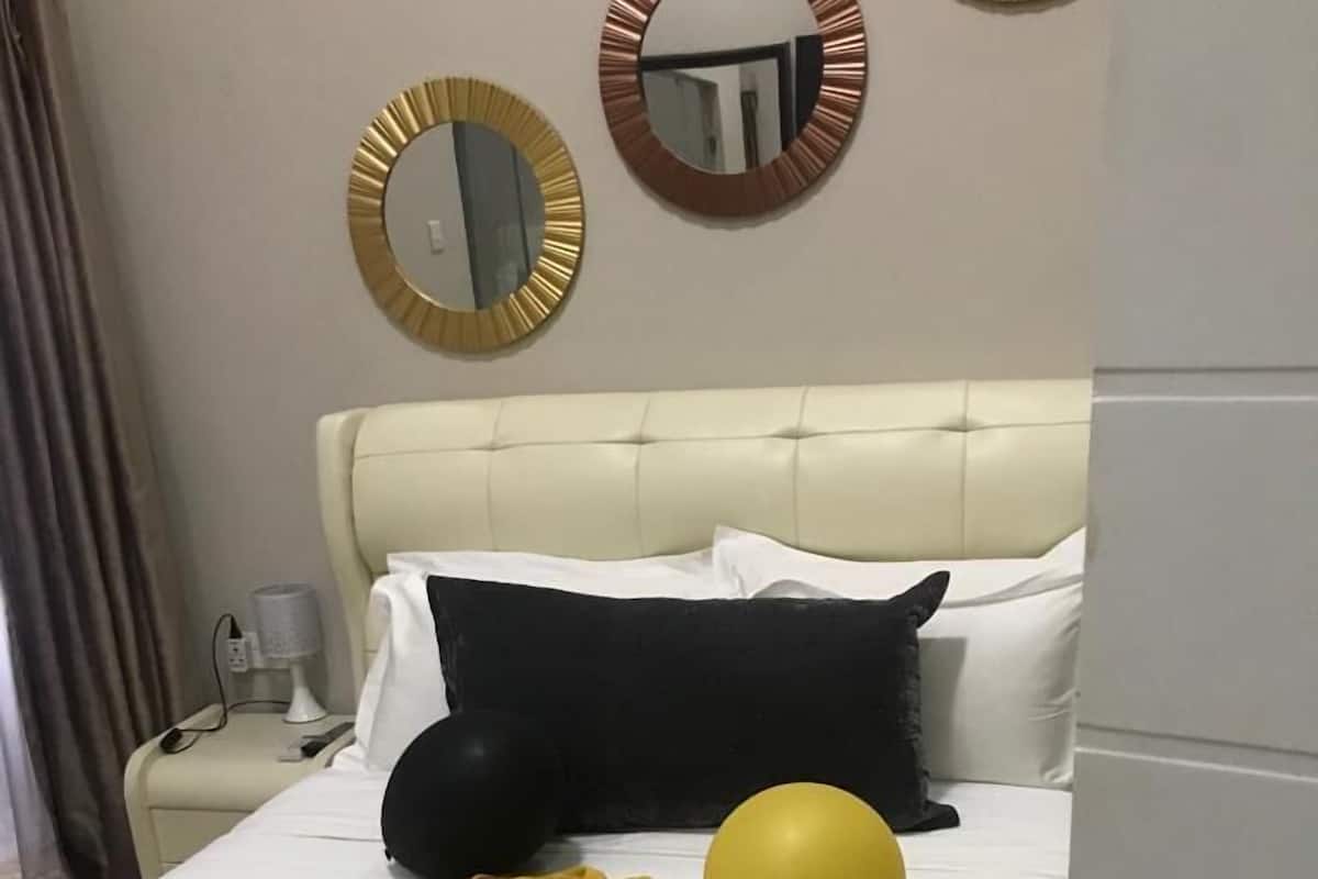 Standard-Doppelzimmer | Individuell dekoriert, individuell eingerichtet, Schreibtisch