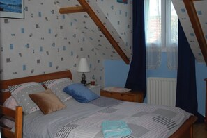 1 bedroom, free WiFi, bed sheets - Room In A House Full Of Life (Saint-Rémy-lès-Chevreuse)