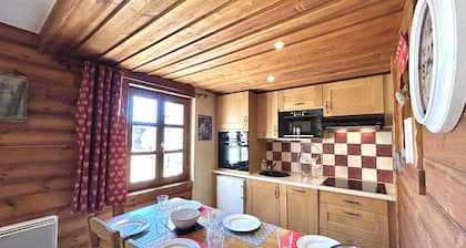 Renovated 2-Bedroom Apartment in Fortified City Center, Briançon