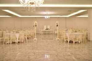 Meeting facility - Ereza Otel (Gokcebey)