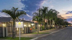 Front of property - Orchid Luxury Boutique Guest House (Gaborone)