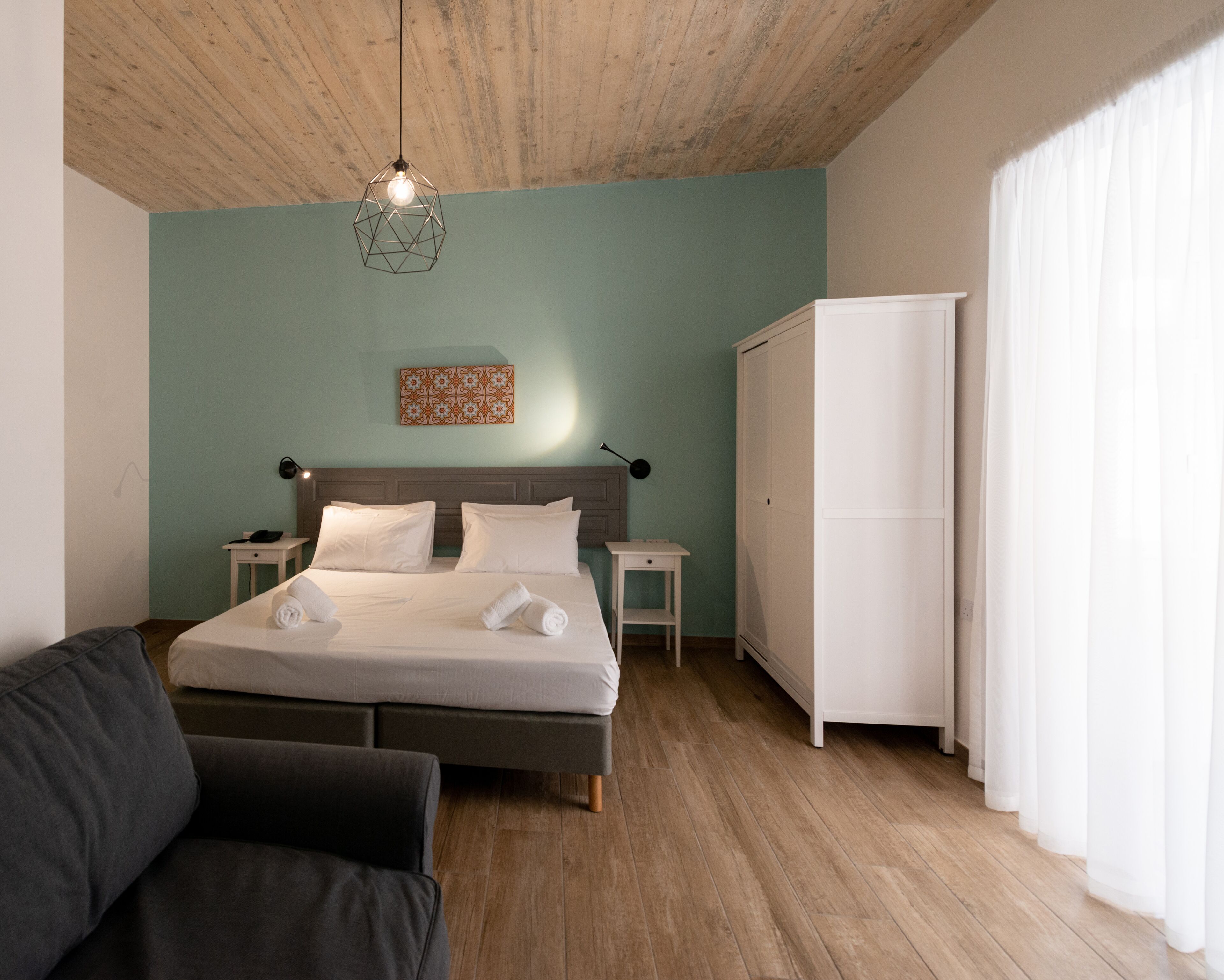 Photo - Chapter 5 Hotel